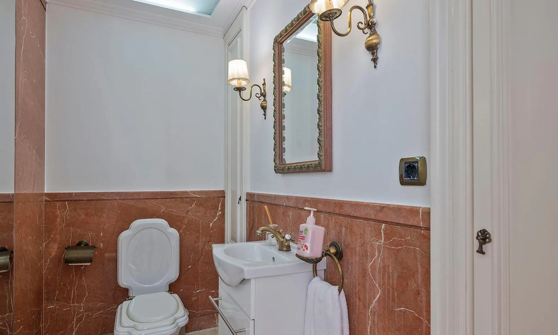 Aparthotel Habitas Stay Barcelona